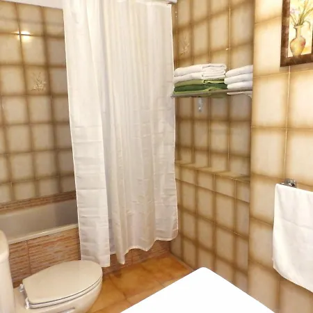 Apartamento Altamira 2 شقة *